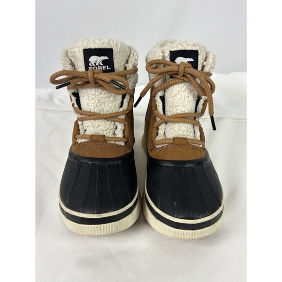 Sorel Out N About III Classic Winter Duck Boots Tan Suede Black Rubber 6.5 - Picture 2 of 9